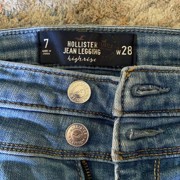 Hollister jeans - Picture 2 of 3